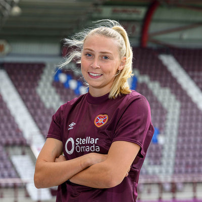 Richards signs