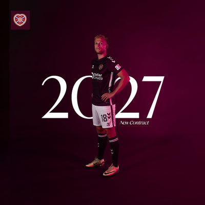 Harry signs new contract