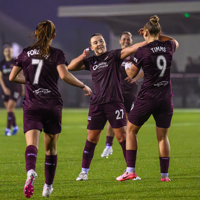 Quartet depart Hearts Women