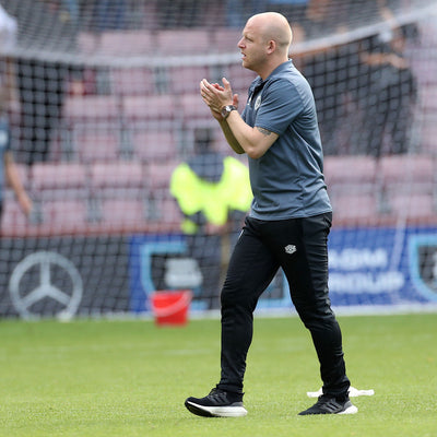 Naismith praises professionalism